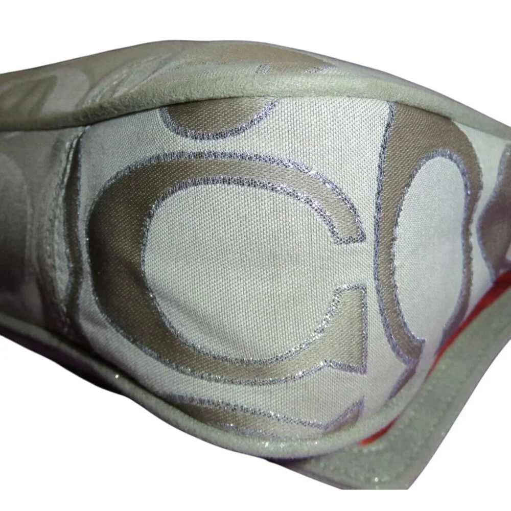 Coach poppy signature